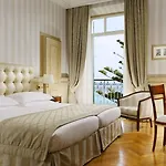Отель Royal 5*