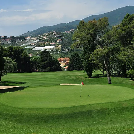 Отель Royal Санремо