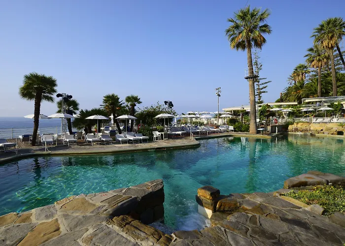 Royal Hotel 5*
